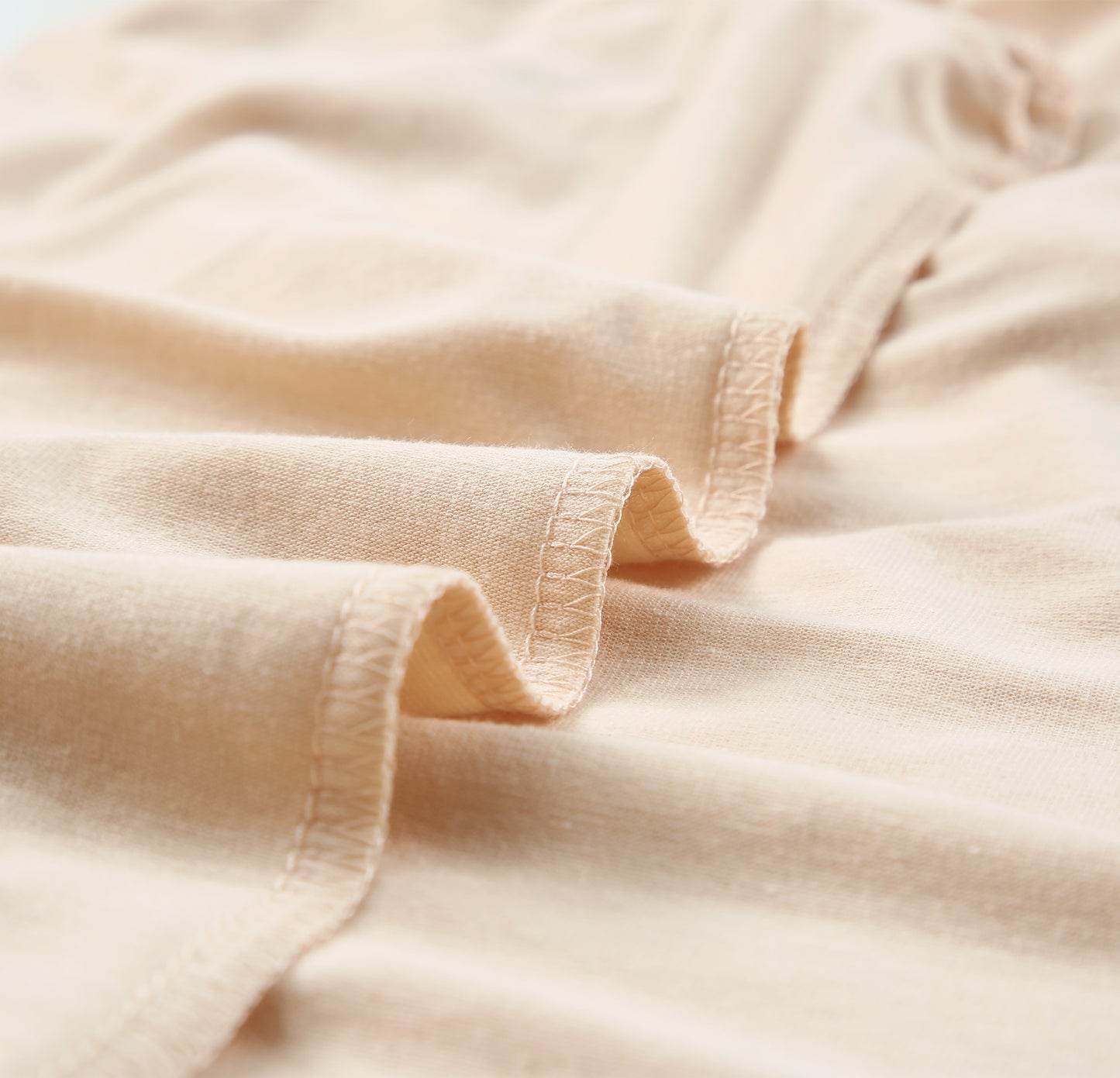 White Round Neck Rolled Sleeve Plus Size T-shirt